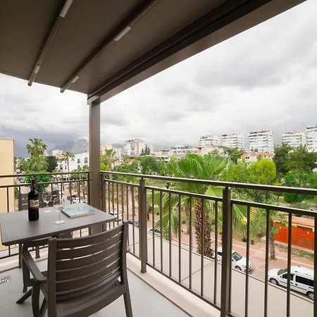 Aparthotel Bomo